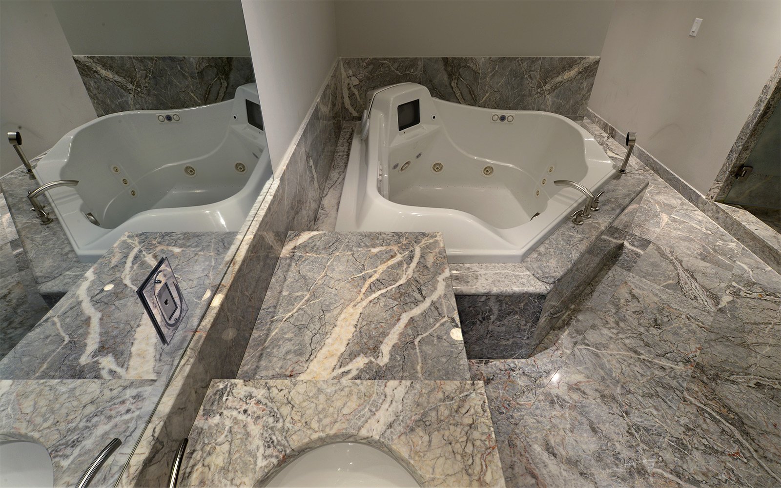 Bespoke Carrara Marble Installations