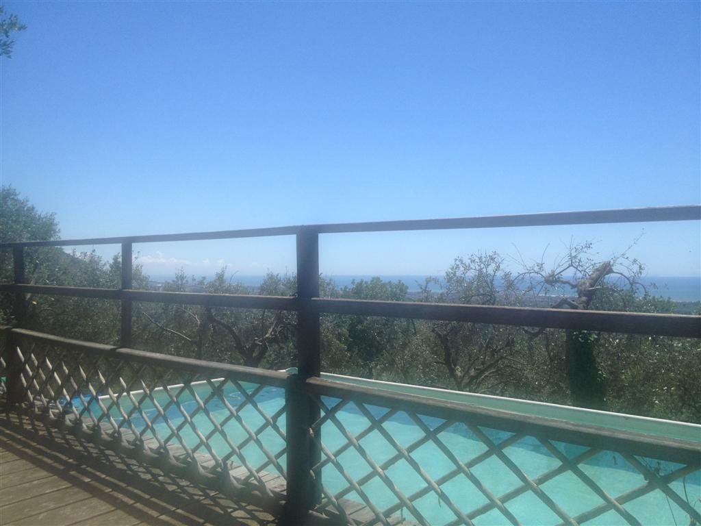 Bespoke Carrara Marble Installations