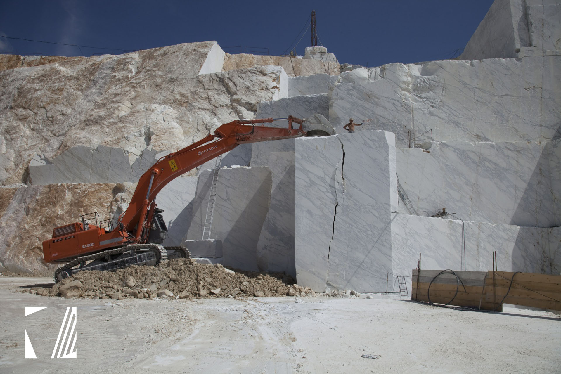 Bespoke Carrara Marble Installations