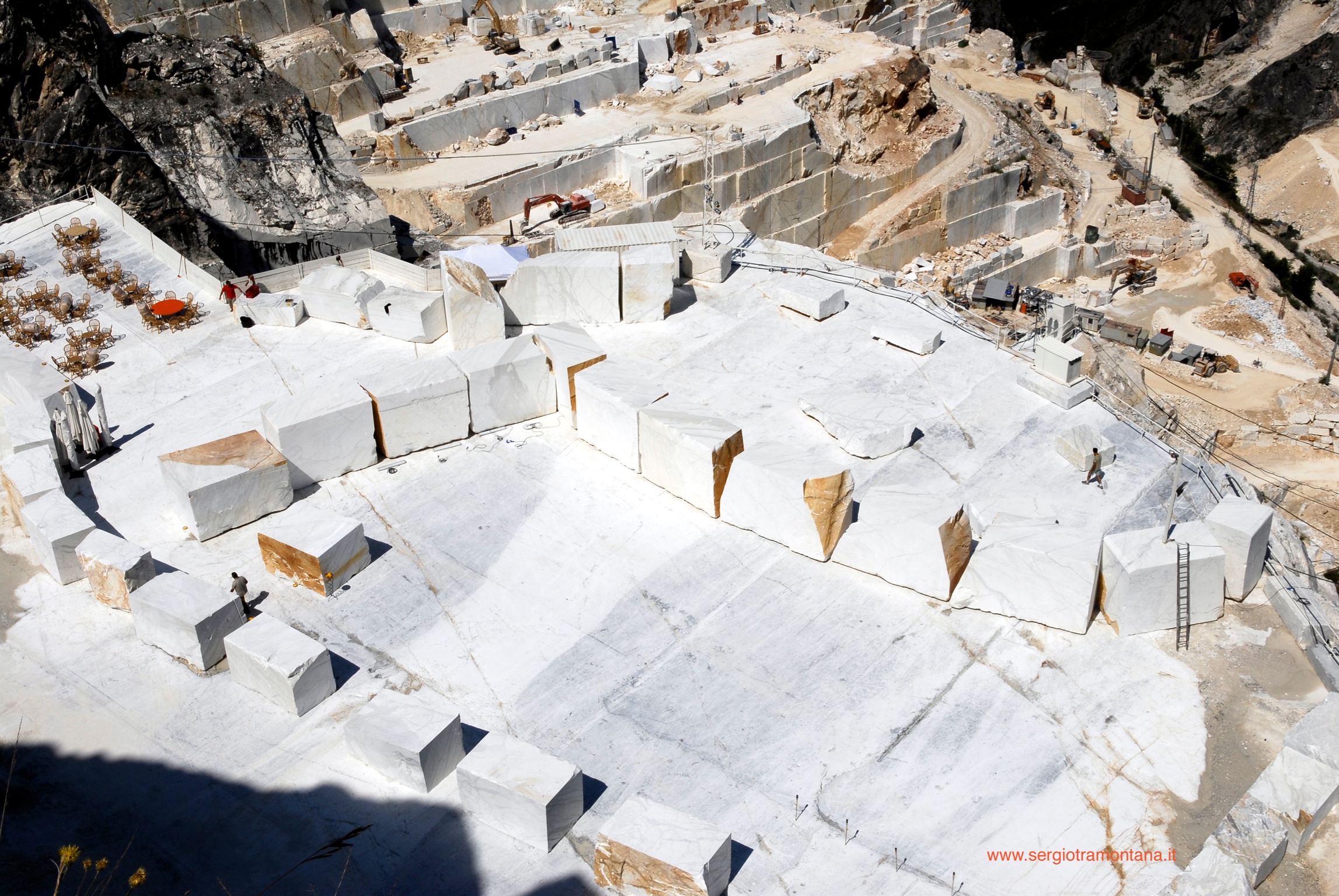 Bespoke Carrara Marble Installations