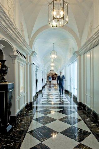 Bespoke Carrara Marble Installations