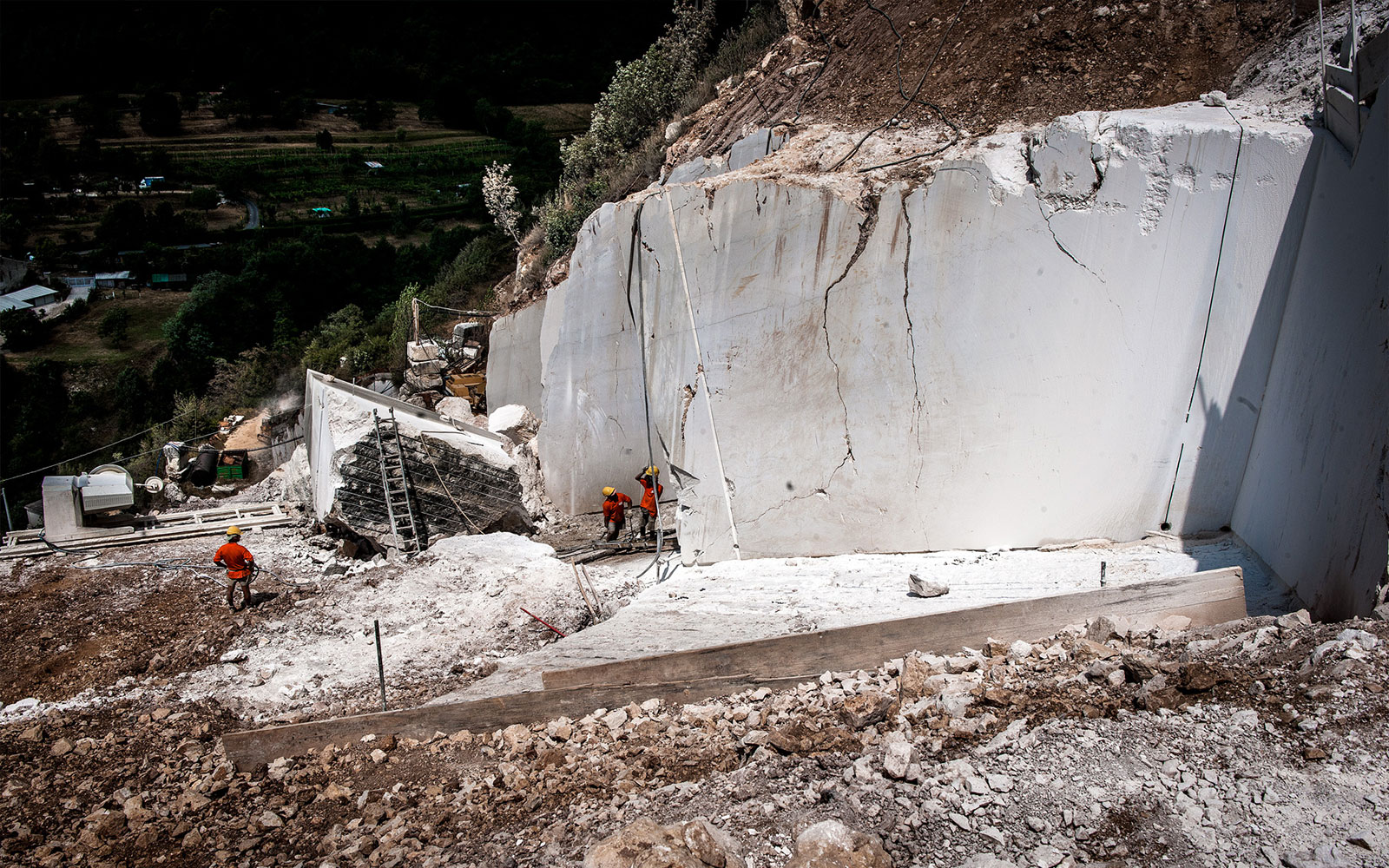 Bespoke Carrara Marble Installations