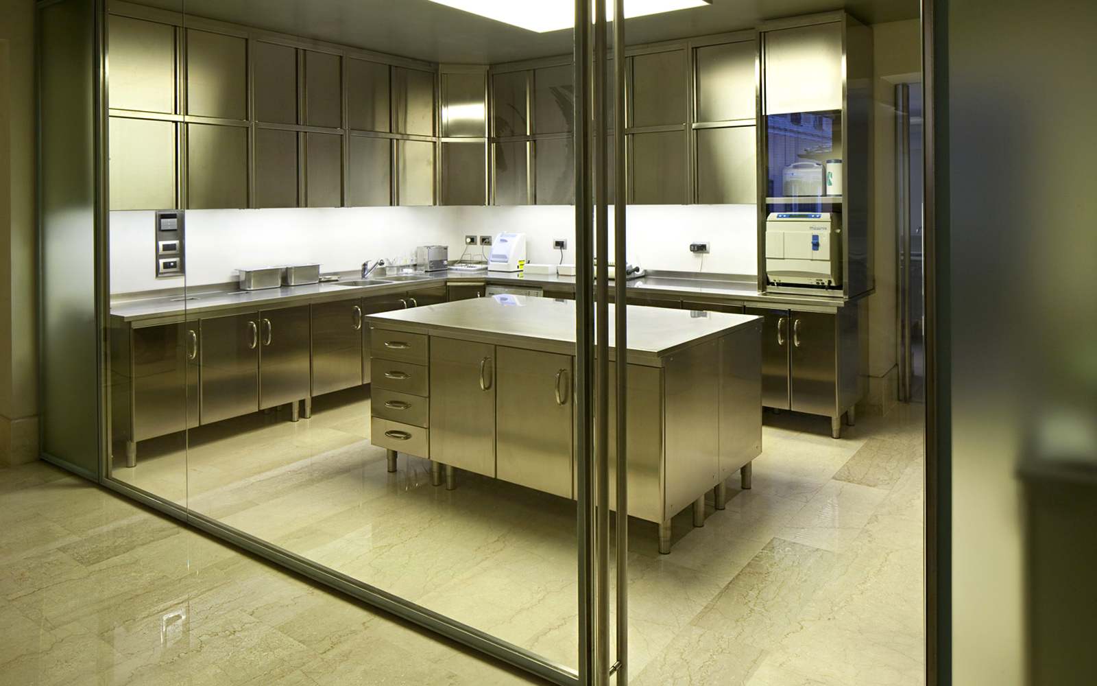 Bespoke Carrara Marble Installations