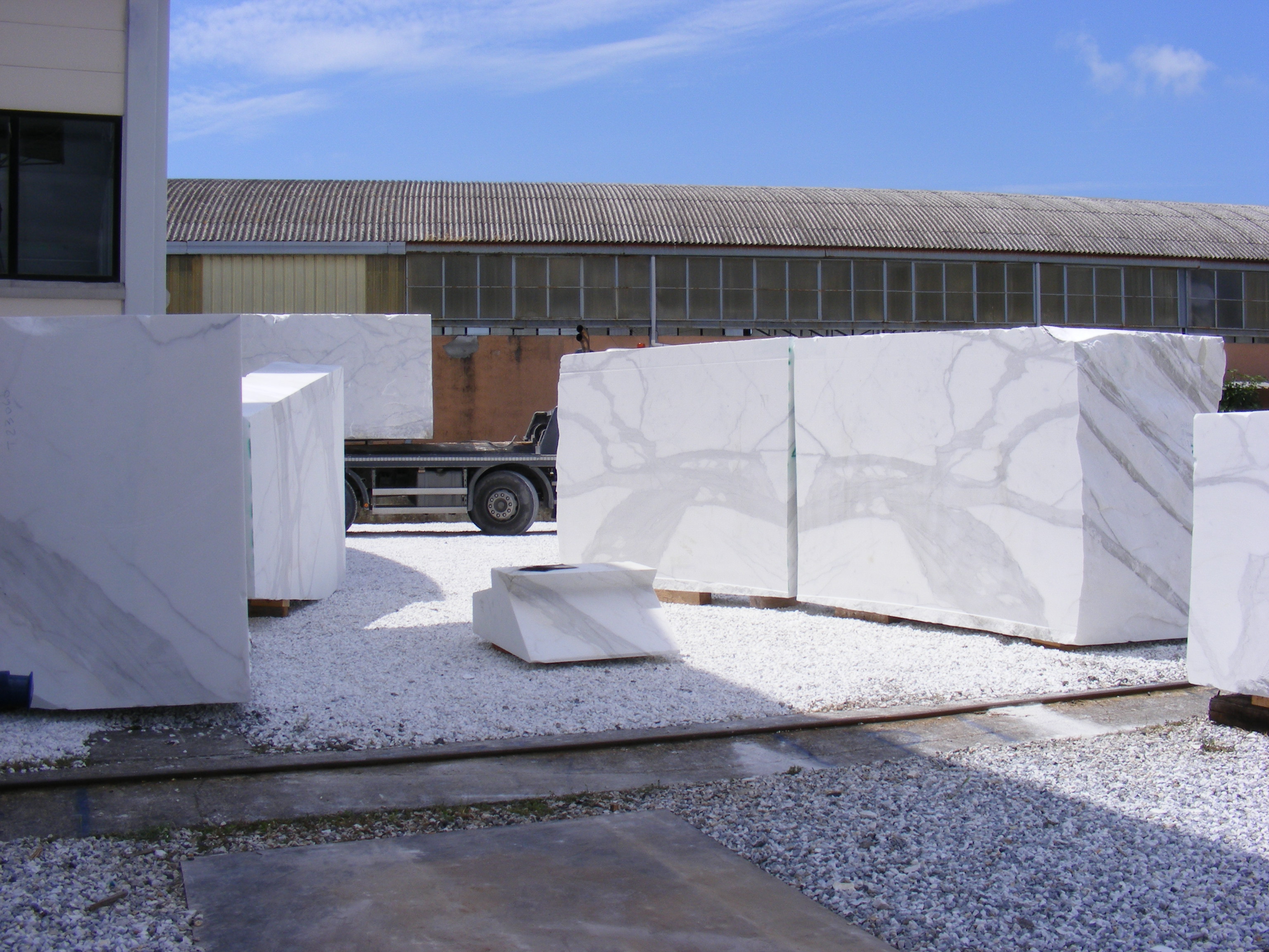 Bespoke Carrara Marble Installations