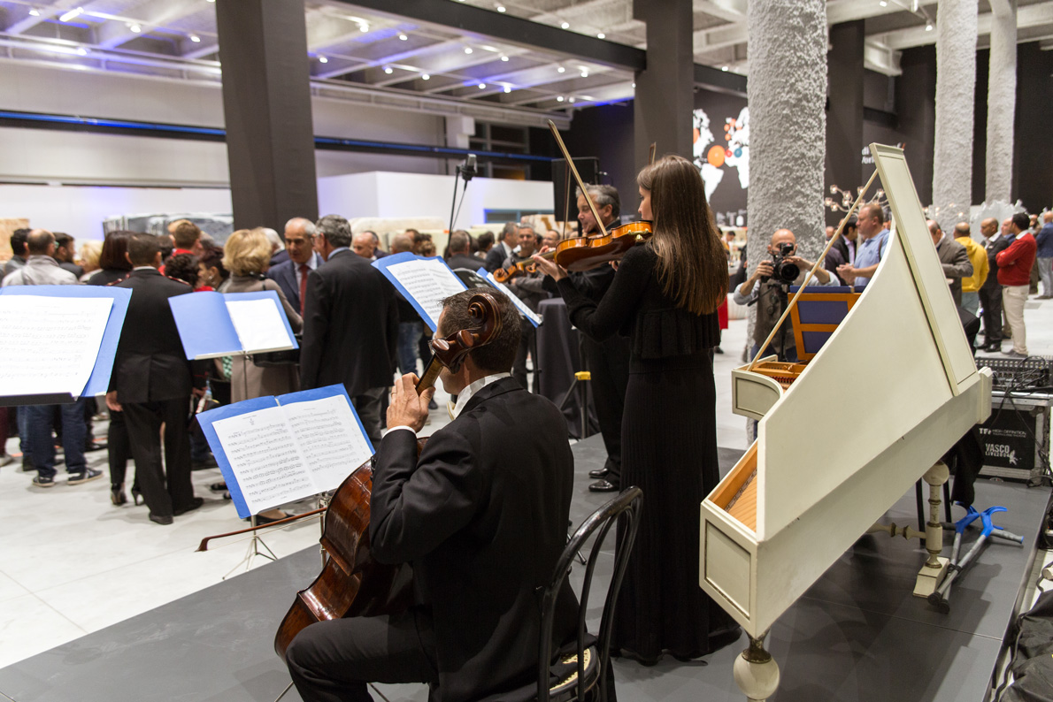 Bespoke Carrara Marble Installations