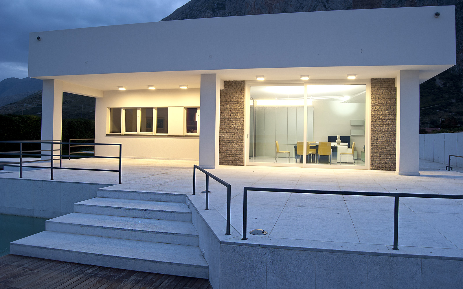 Bespoke Carrara Marble Installations