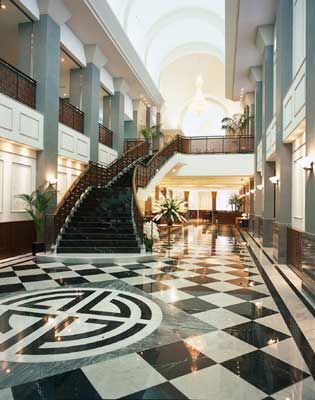 Bespoke Carrara Marble Installations