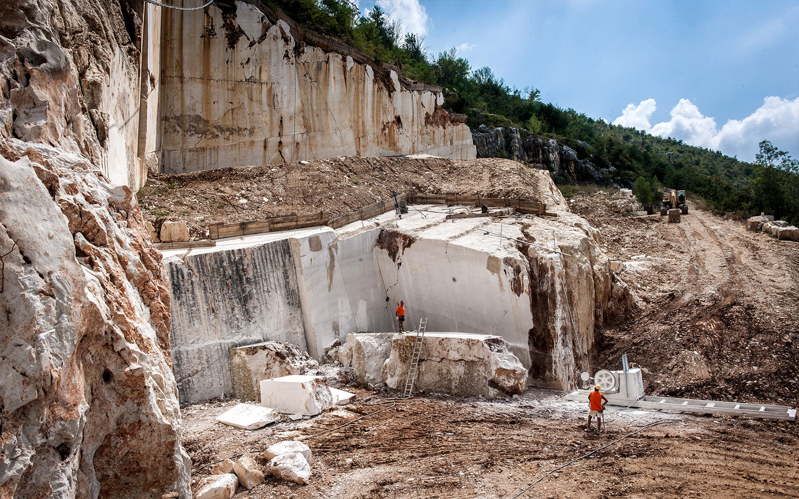 Bespoke Carrara Marble Installations