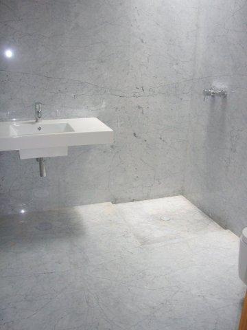 Bespoke Carrara Marble Installations