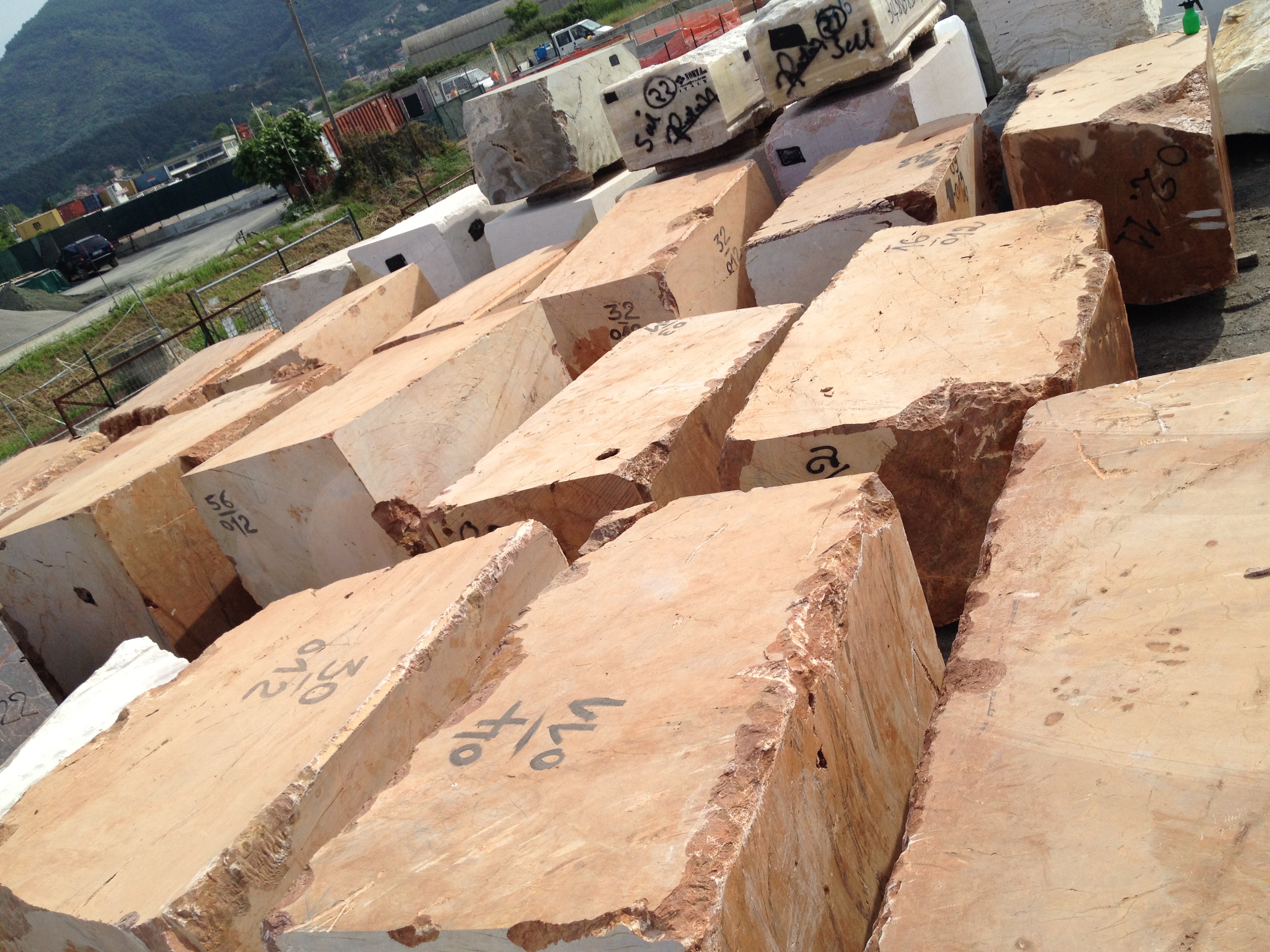 Bespoke Carrara Marble Installations