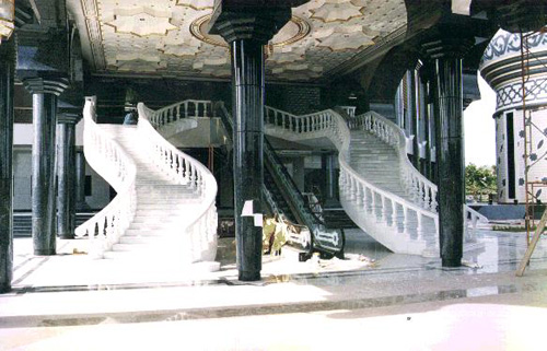 Bespoke Carrara Marble Installations