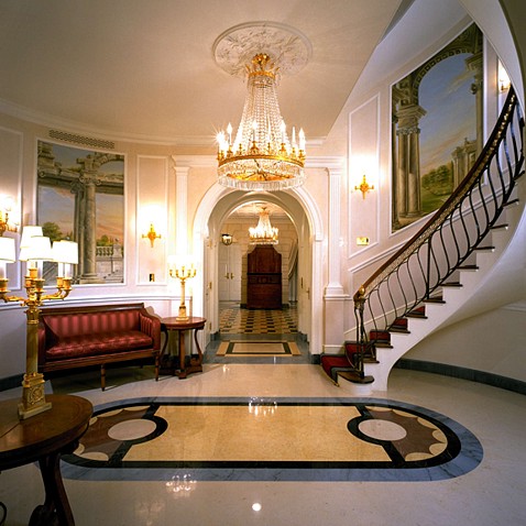 Bespoke Carrara Marble Installations