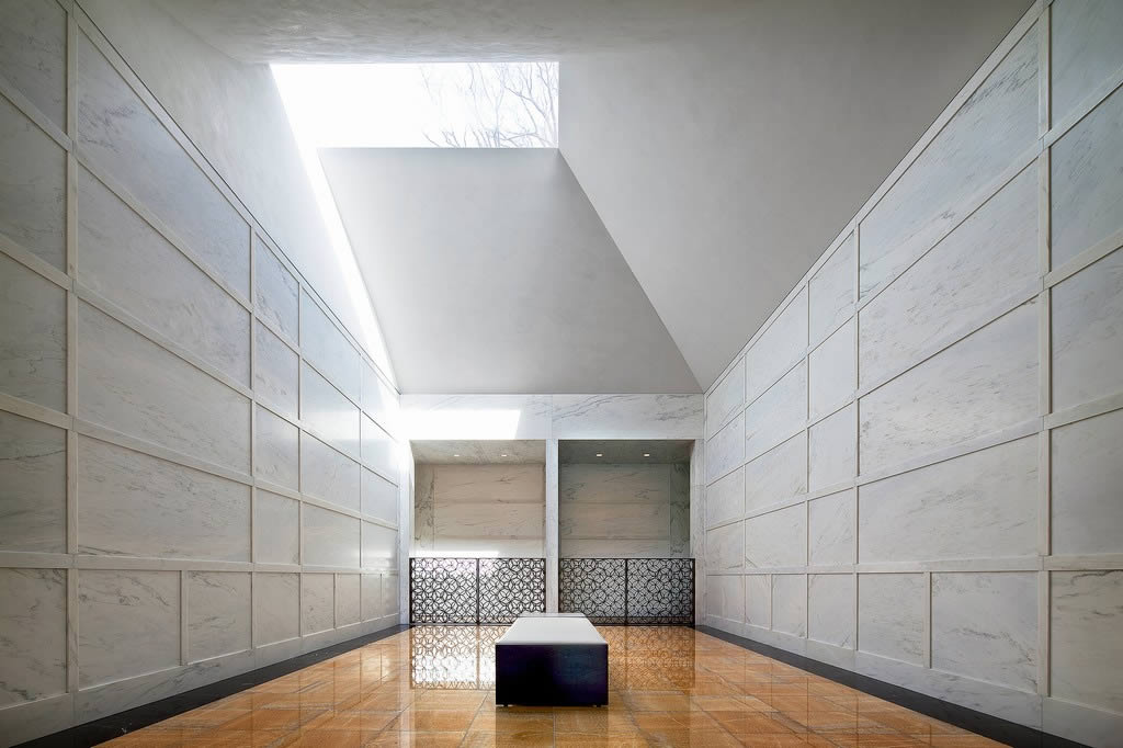 Bespoke Carrara Marble Installations