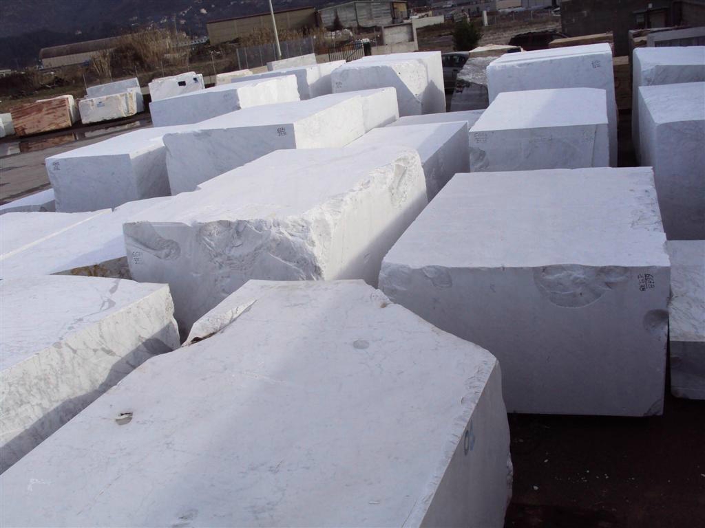 Bespoke Carrara Marble Installations