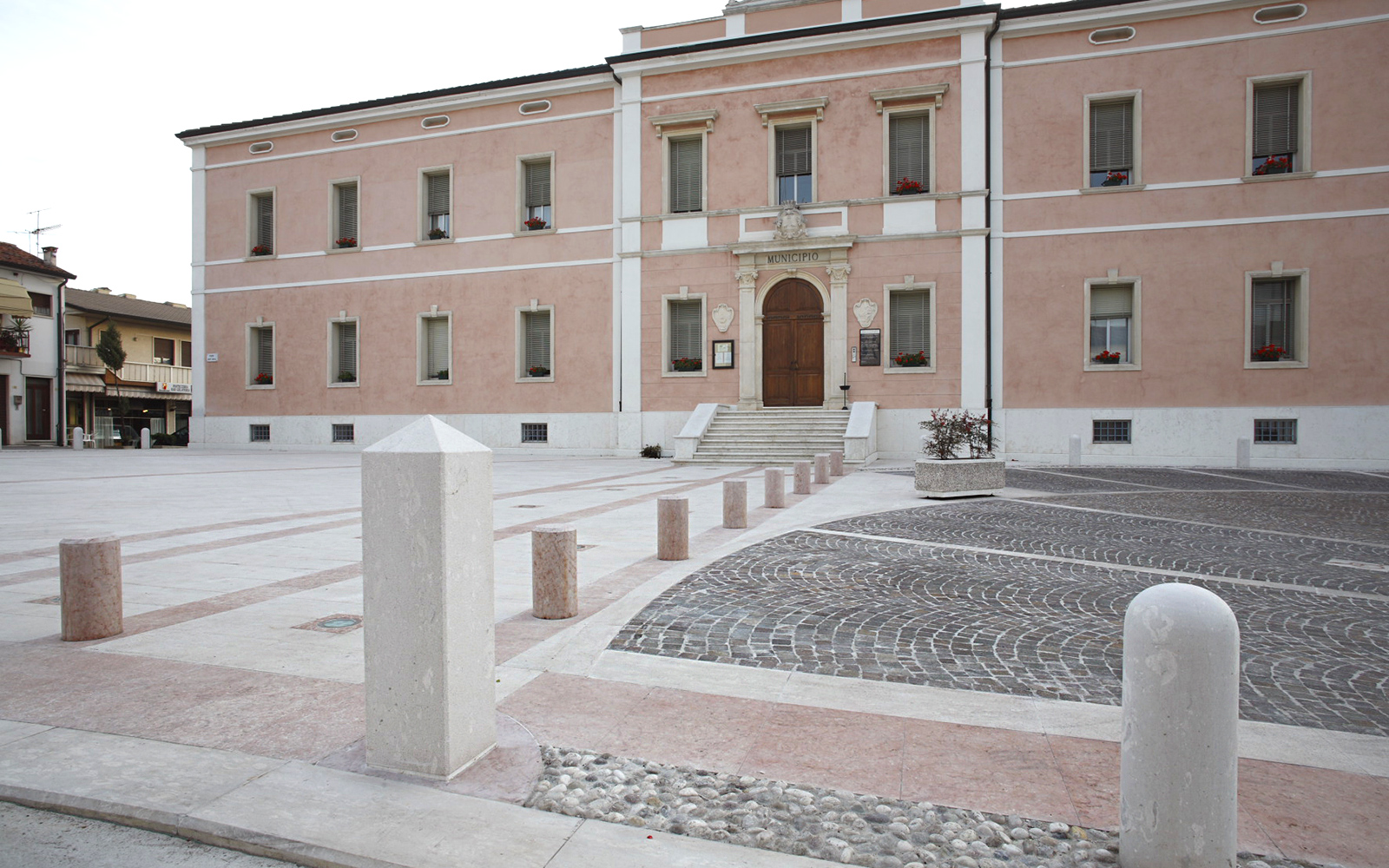Bespoke Carrara Marble Installations