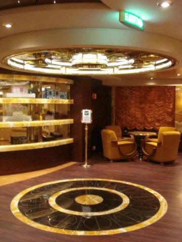 Bespoke Carrara Marble Installations