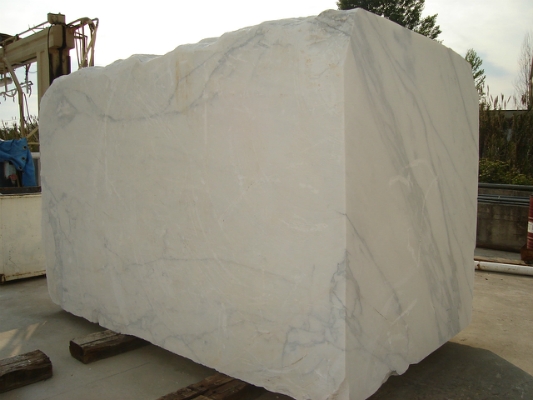Bespoke Carrara Marble Installations