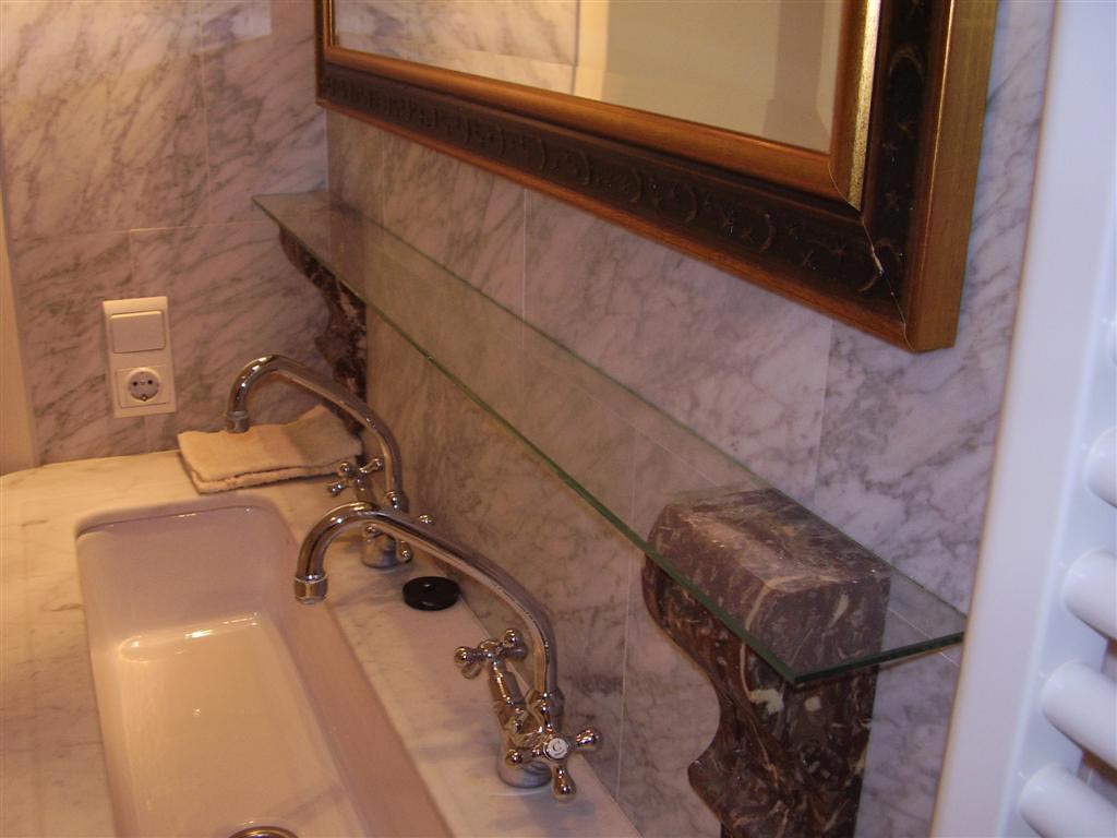 Bespoke Carrara Marble Installations