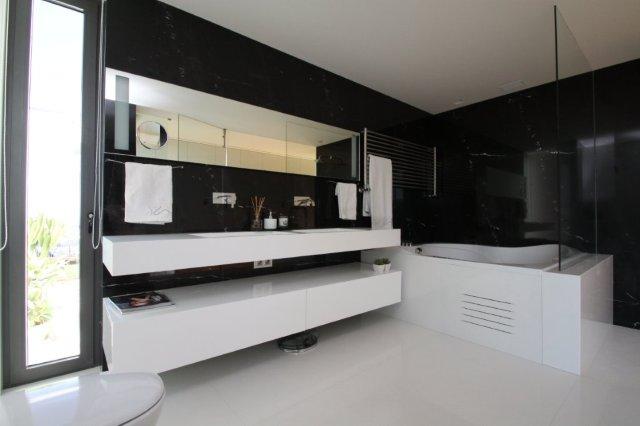 Bespoke Carrara Marble Installations
