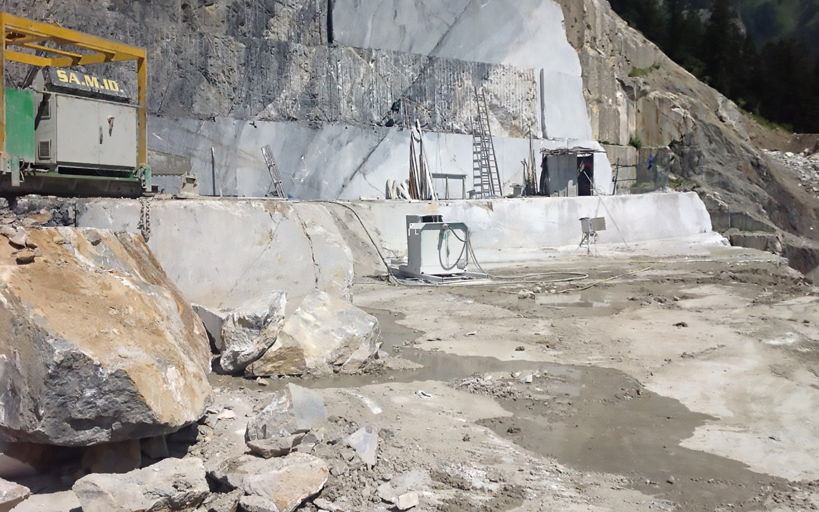 Bespoke Carrara Marble Installations