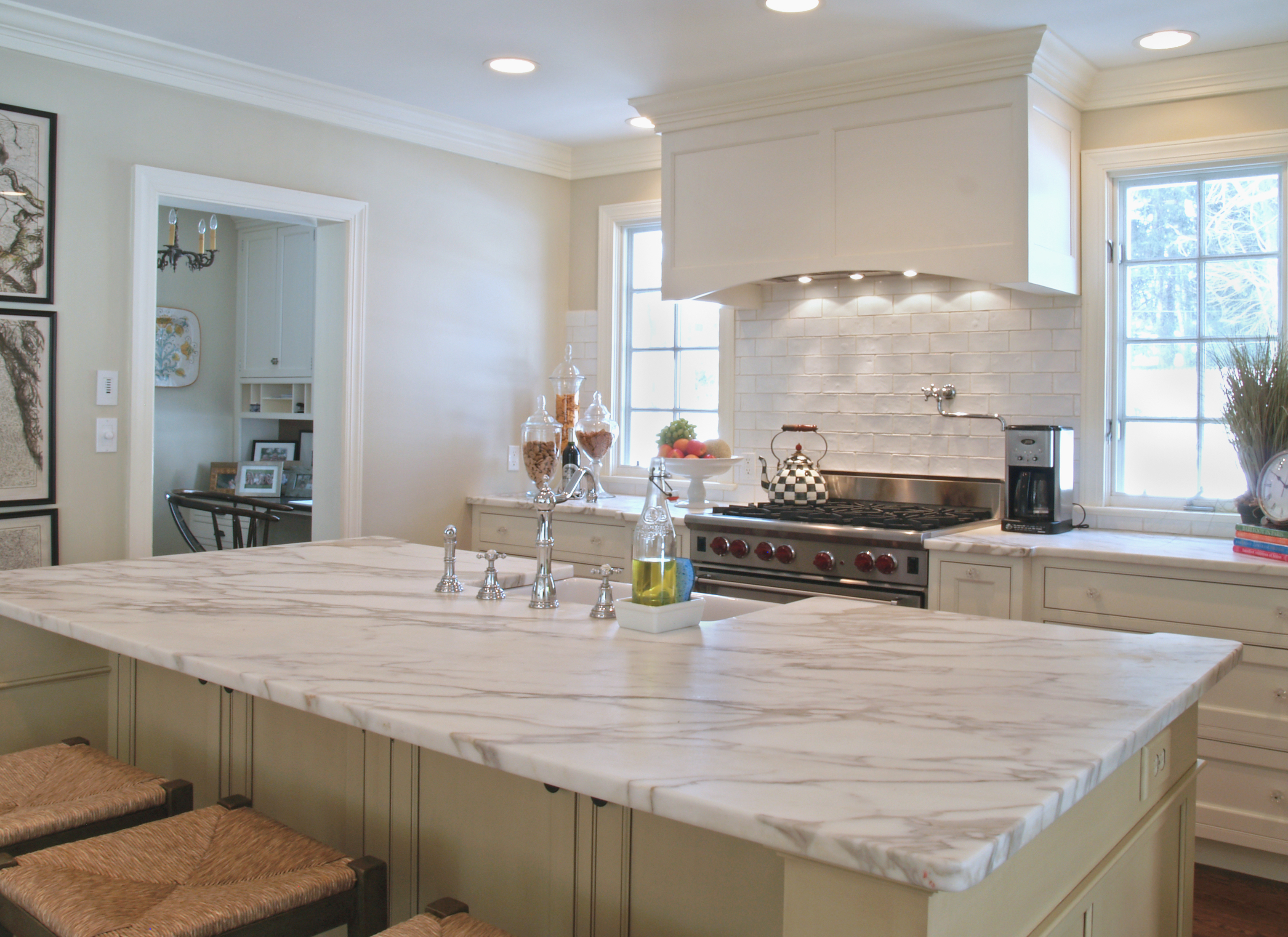 Bespoke Carrara Marble Installations