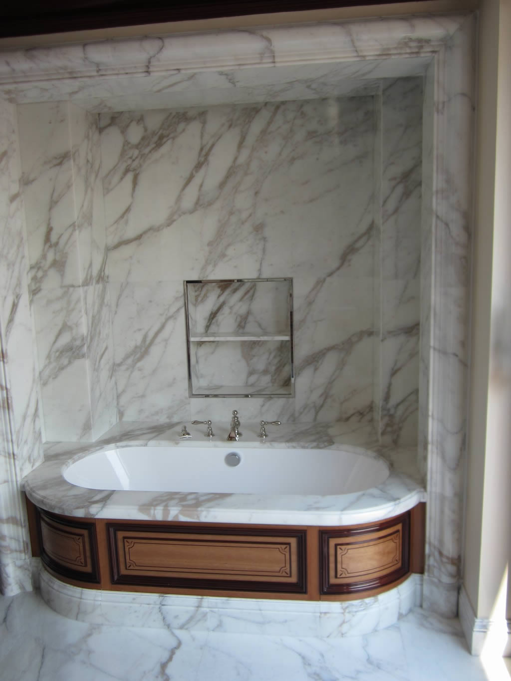 Bespoke Carrara Marble Installations