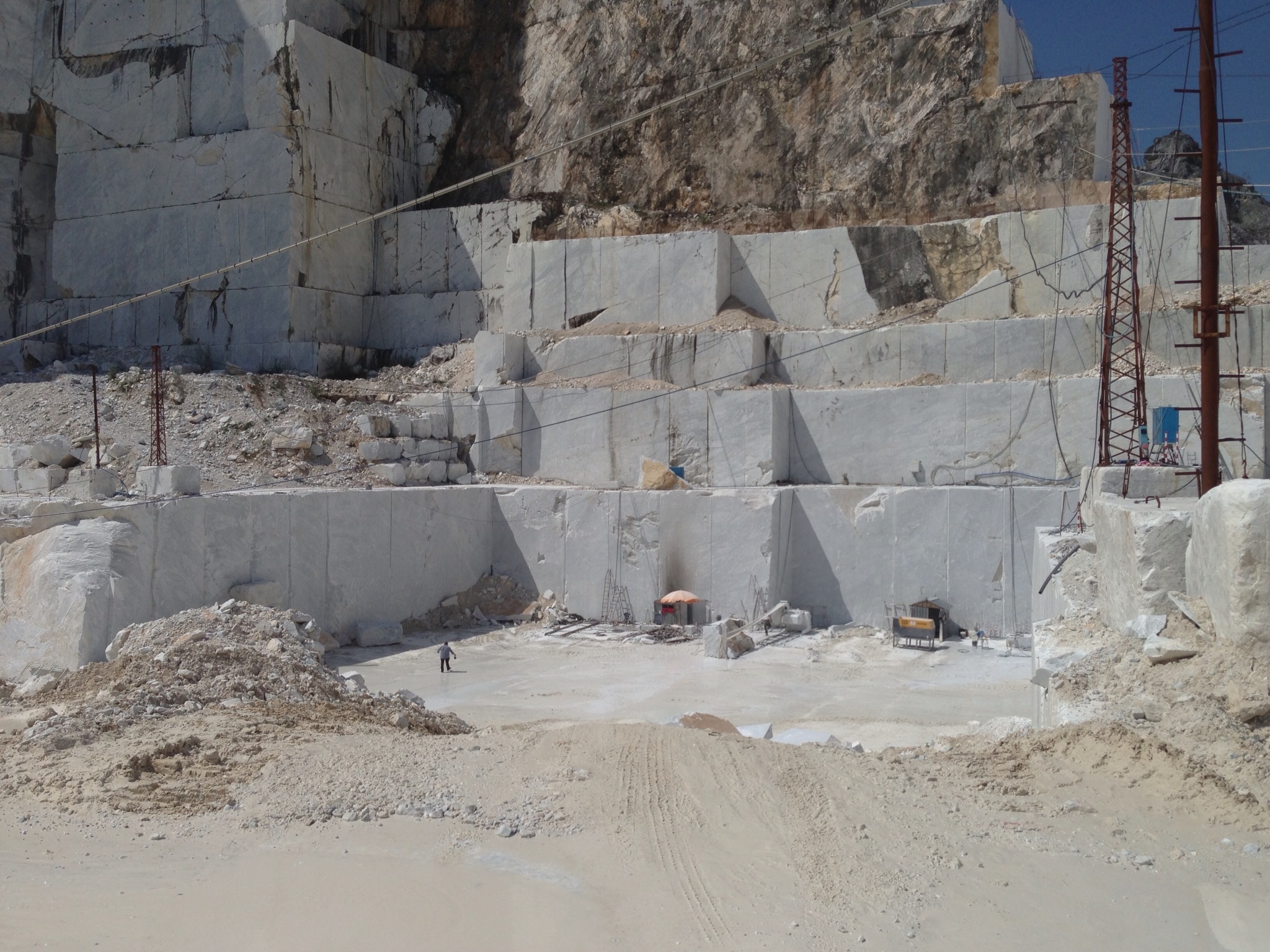 Bespoke Carrara Marble Installations