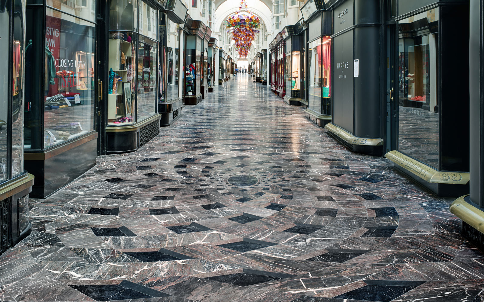 Bespoke Carrara Marble Installations