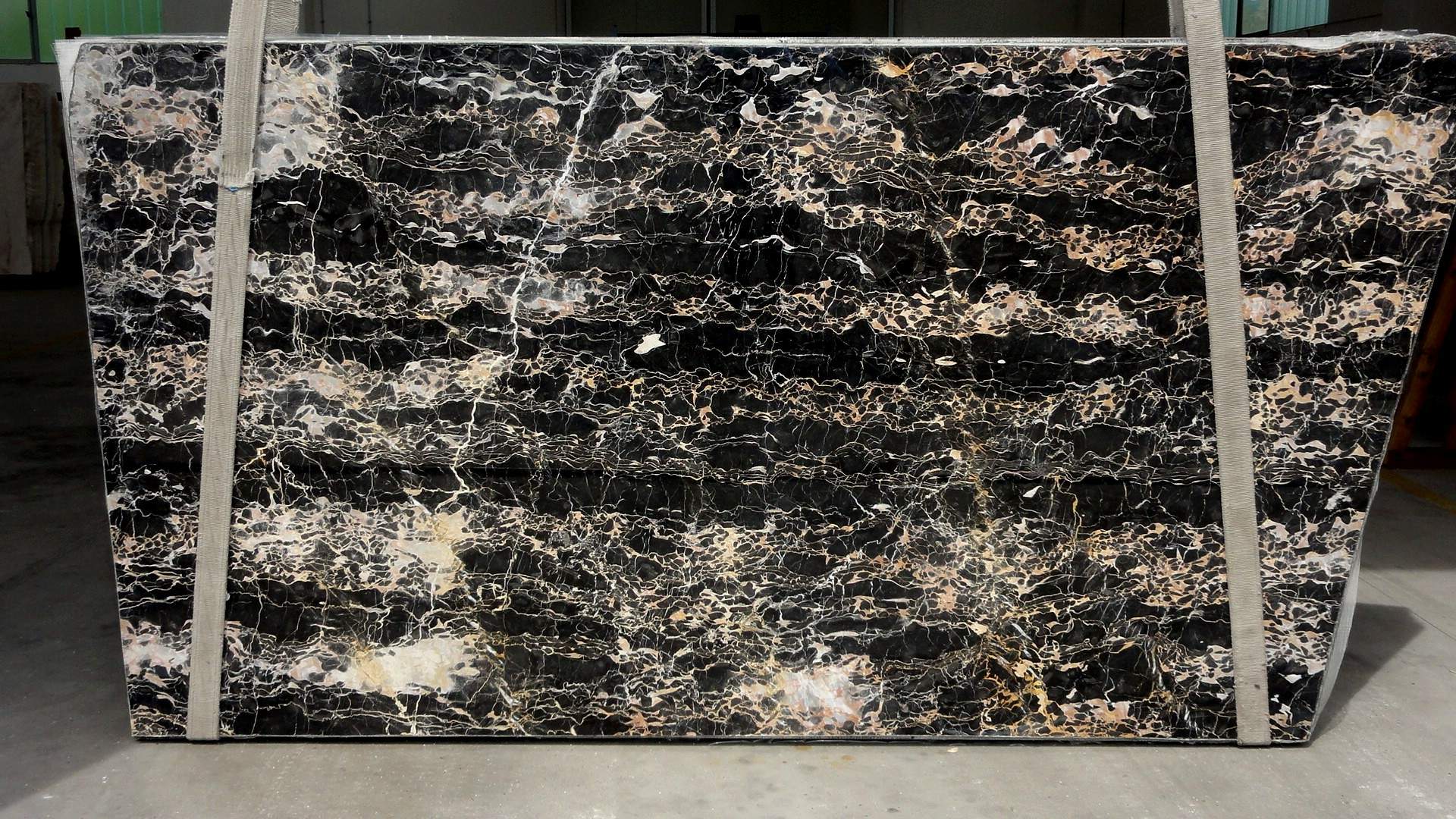 Luxury Carrara Marble Slabs